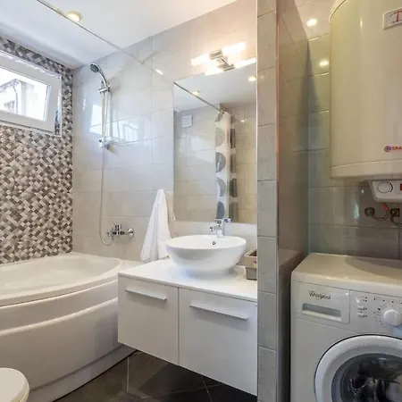 Industrial Look Centre + Free Parking Lägenhet