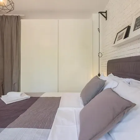 Lägenhet Industrial Look Centre + Free Parking *