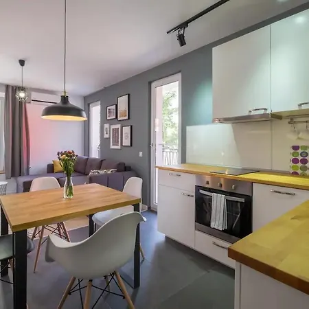 Industrial Look Centre + Free Parking * Sofia