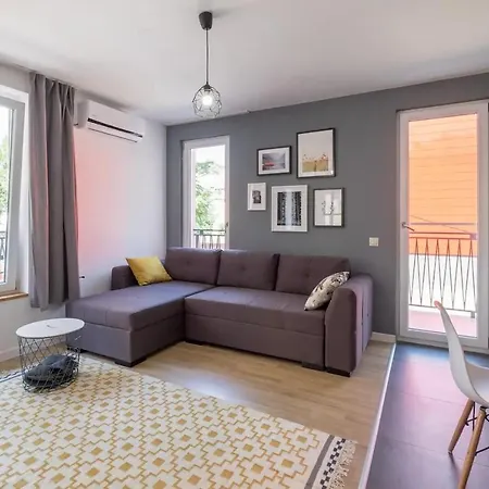 Industrial Look Centre + Free Parking Sofia