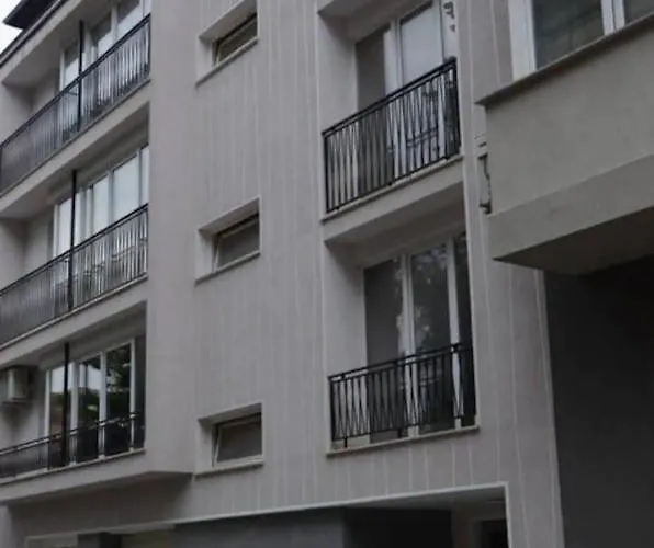 Industrial Look Centre + Free Parking София