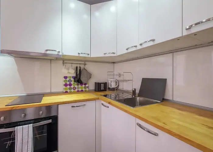 Industrial Look Centre + Free Parking Appartement *