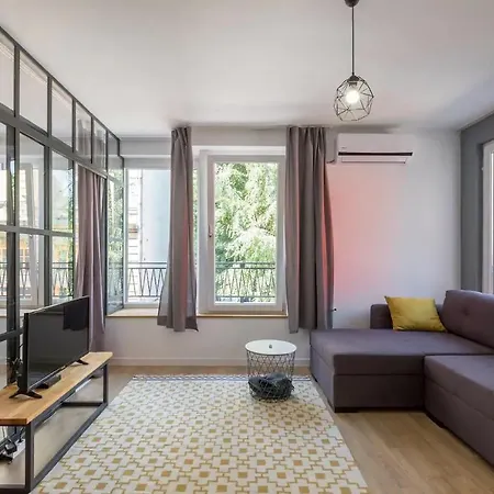 Industrial Look Centre + Free Parking דירה סופיה