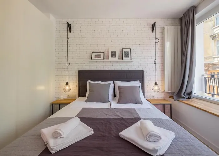 Industrial Look Centre + Free Parking סופיה